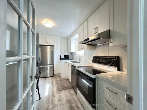 Photo 9 at 27 Rensburg Drive, Ionview, Toronto