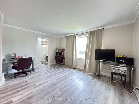 Photo 15 at 27 Rensburg Drive, Ionview, Toronto