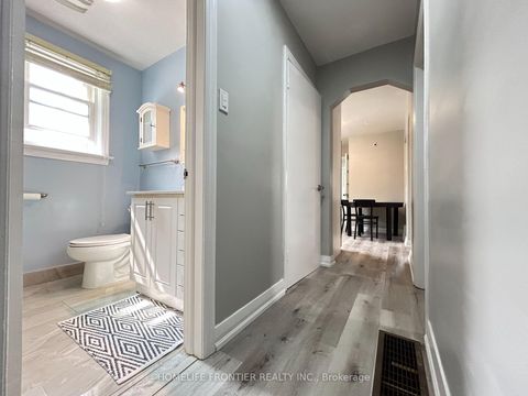 Photo 22 at 27 Rensburg Drive, Ionview, Toronto