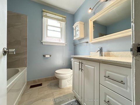 Photo 23 at 27 Rensburg Drive, Ionview, Toronto