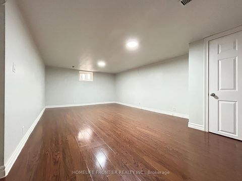 Photo 27 at 27 Rensburg Drive, Ionview, Toronto