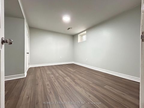 Photo 28 at 27 Rensburg Drive, Ionview, Toronto