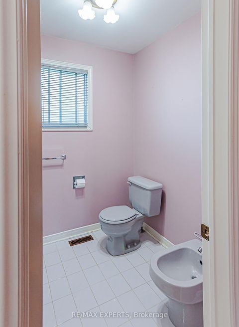 Photo 19 at 100 Nimbus Place, East Woodbridge, Vaughan