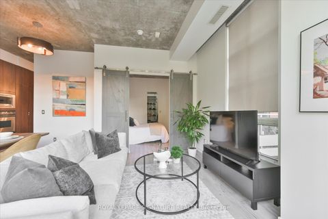 Photo 3 at 305 - 23 Brant Street, Waterfront Communities C1, Toronto