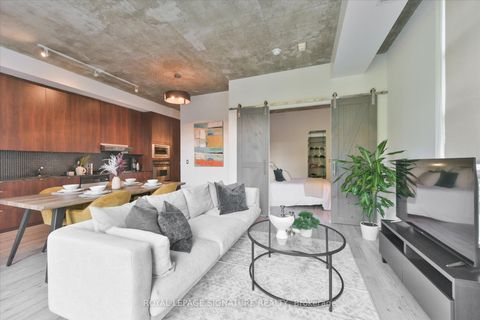 Photo 4 at 305 - 23 Brant Street, Waterfront Communities C1, Toronto