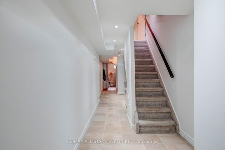 Photo 24 at 8A Ruthven Place, Smythe, Toronto
