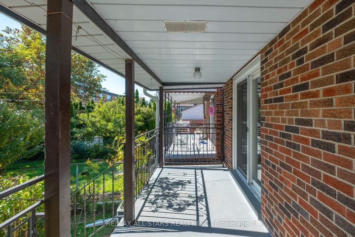 Photo 31 at 8A Ruthven Place, Smythe, Toronto