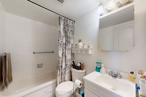 Photo 10 at 3109 - 40 Homewood Avenue, South St. James Town, Toronto