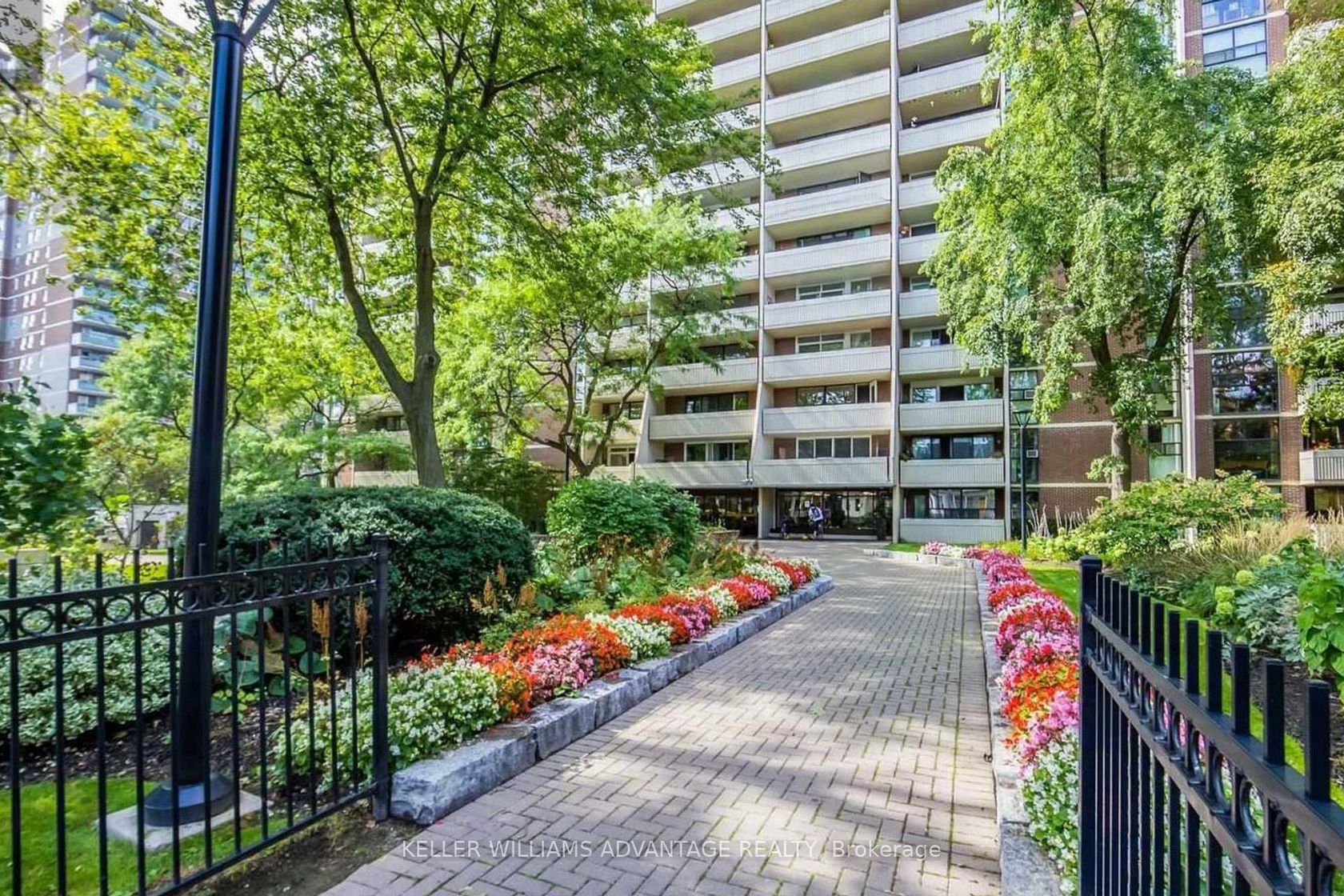 3109 - 40 Homewood Avenue, South St. James Town, Toronto 
