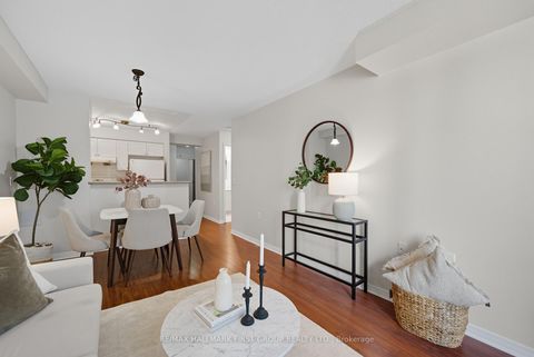 Photo 10 at 612 - 28 Olive Avenue, Willowdale East, Toronto