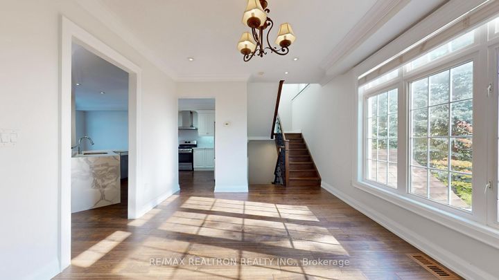 Photo 6 at 7 - 10 Post Oak Drive, Jefferson, Richmond Hill