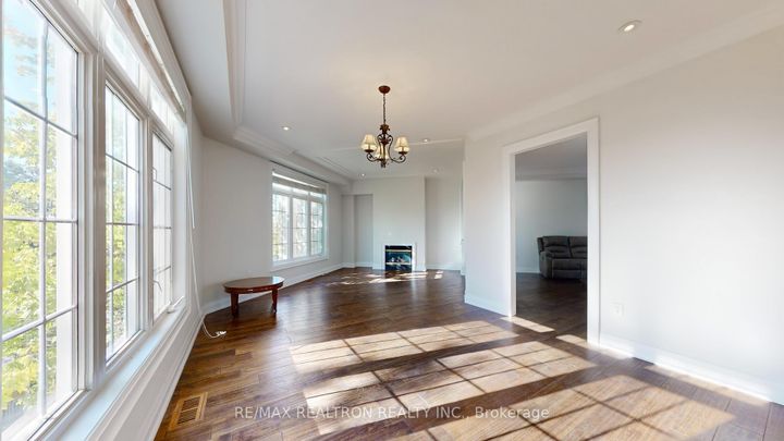 Photo 9 at 7 - 10 Post Oak Drive, Jefferson, Richmond Hill