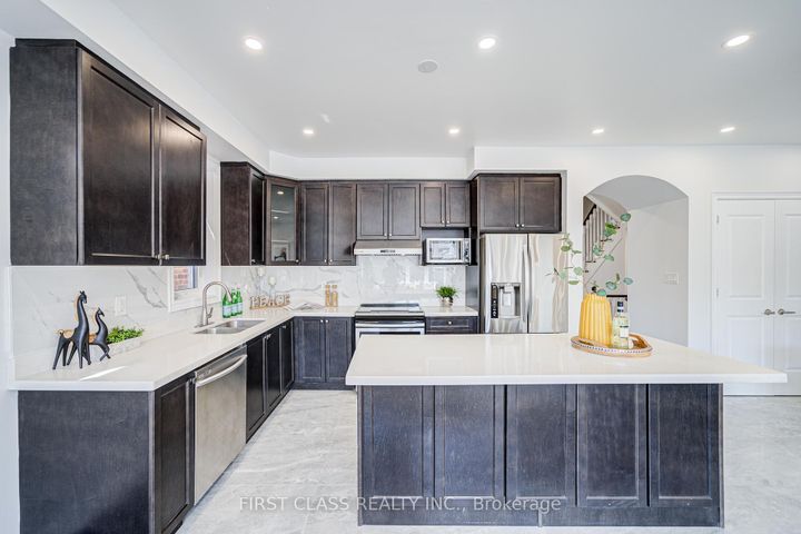 Photo 14 at 77 Diamond Jubilee Drive, Cornell, Markham