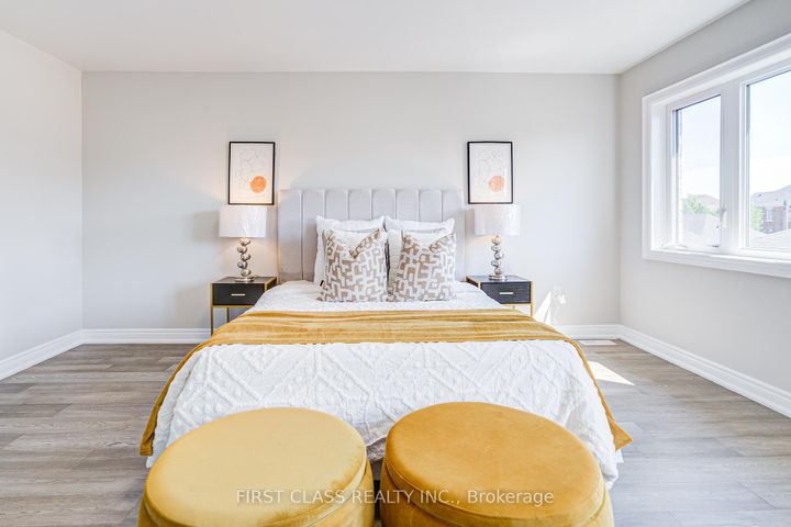 Photo 22 at 77 Diamond Jubilee Drive, Cornell, Markham