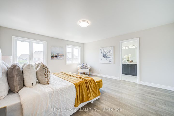 Photo 23 at 77 Diamond Jubilee Drive, Cornell, Markham