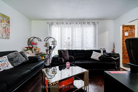 Photo 8 at 74 Bloomington Crescent, Black Creek, Toronto