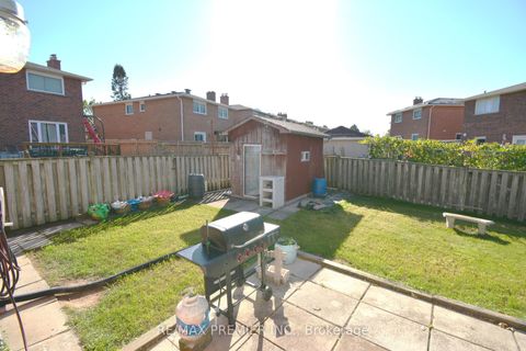 Photo 5 at 64 Partridge Circle, West Woodbridge, Vaughan