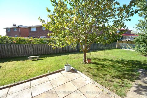 Photo 7 at 64 Partridge Circle, West Woodbridge, Vaughan