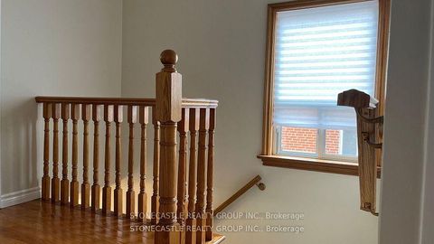 Photo 11 at 23 Quinan Drive, Maple Leaf, Toronto