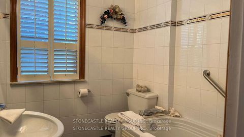 Photo 15 at 23 Quinan Drive, Maple Leaf, Toronto