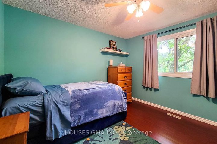 Photo 17 at 3111 Cantelon Crescent, Meadowvale, Mississauga