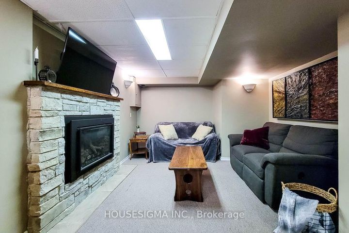 Photo 20 at 3111 Cantelon Crescent, Meadowvale, Mississauga