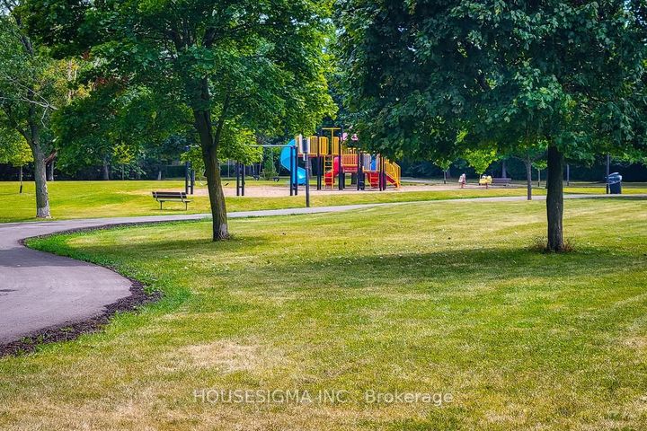 Photo 30 at 3111 Cantelon Crescent, Meadowvale, Mississauga