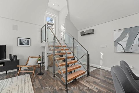 Photo 7 at 272&276 King Edward Avenue, Lumsden, Toronto
