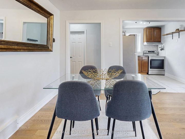 Photo 16 at 598 Ridelle Avenue, Belgravia, Toronto
