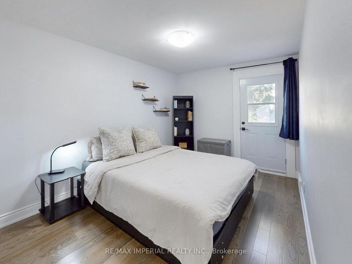 Photo 17 at 598 Ridelle Avenue, Belgravia, Toronto