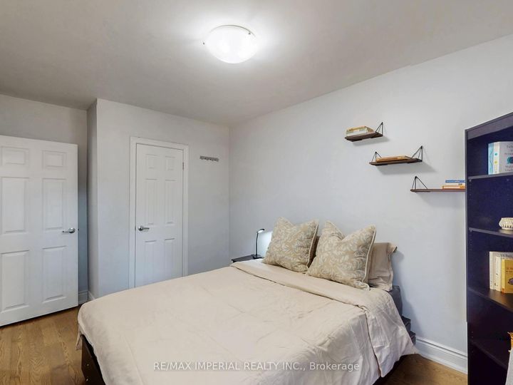Photo 19 at 598 Ridelle Avenue, Belgravia, Toronto
