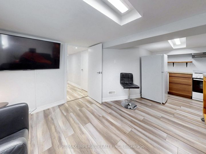 Photo 27 at 598 Ridelle Avenue, Belgravia, Toronto