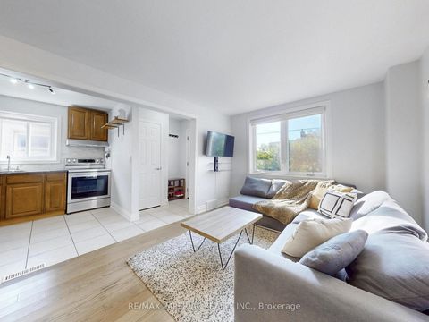 Photo 7 at 598 Ridelle Avenue, Belgravia, Toronto
