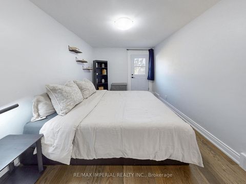 Photo 18 at 598 Ridelle Avenue, Belgravia, Toronto