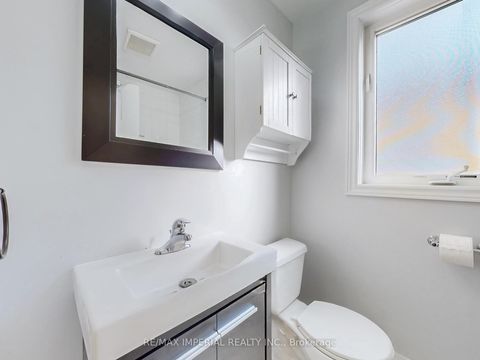Photo 23 at 598 Ridelle Avenue, Belgravia, Toronto