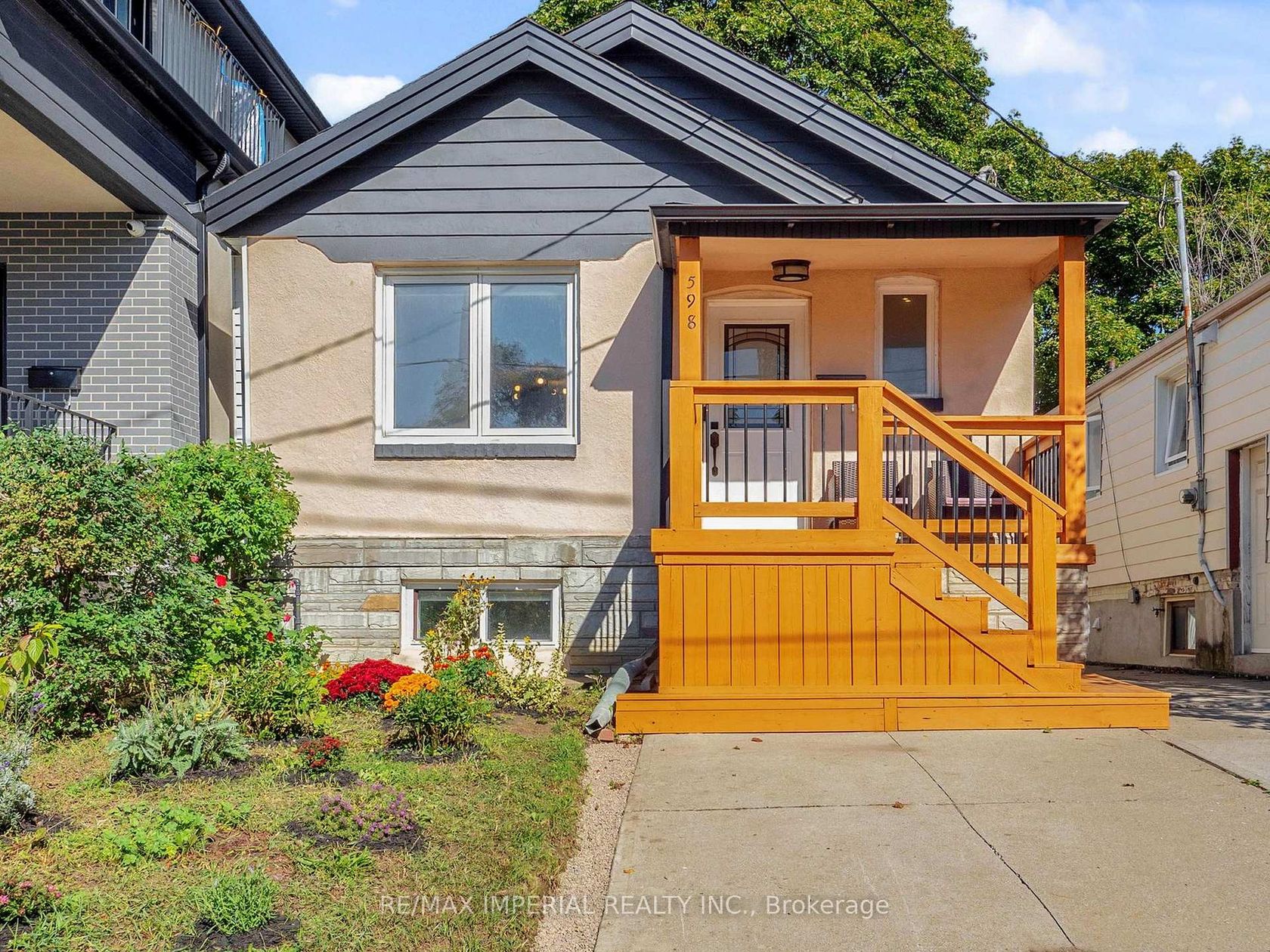 598 Ridelle Avenue, Belgravia, Toronto 2