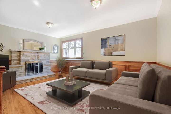 Photo 8 at 716 Cameron Court, Erindale, Mississauga