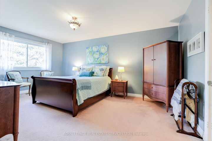 Photo 14 at 716 Cameron Court, Erindale, Mississauga