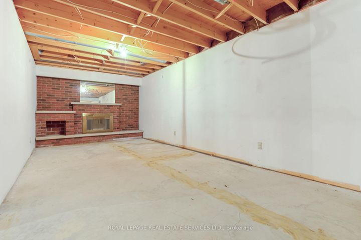 Photo 27 at 716 Cameron Court, Erindale, Mississauga