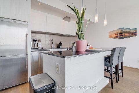 Photo 7 at 3207 - 8 Charlotte Street, Waterfront Communities C1, Toronto