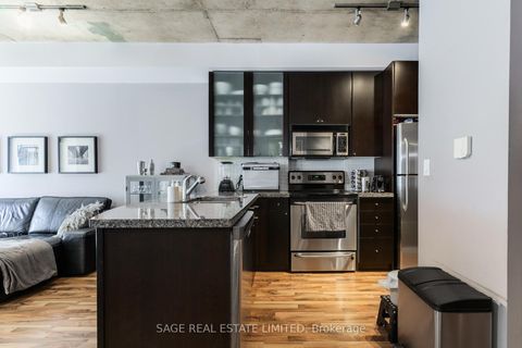Photo 3 at 804 - 1005 King Street W, Niagara, Toronto
