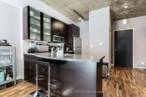 Photo 5 at 804 - 1005 King Street W, Niagara, Toronto