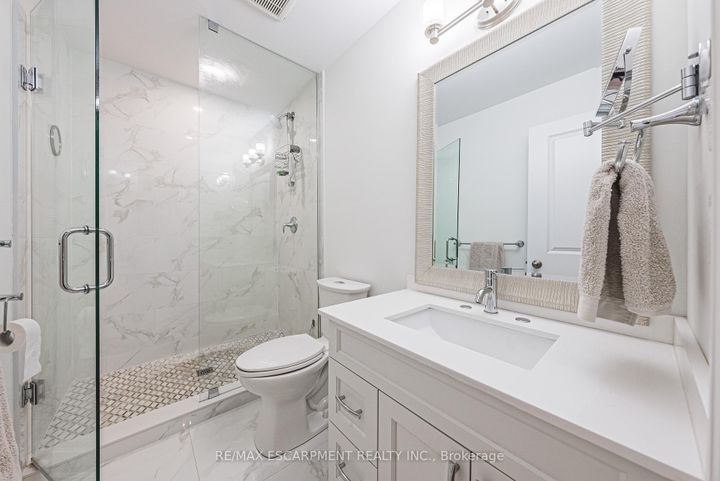 Photo 19 at 6 - 111 Wilson Street E, Ancaster, Hamilton