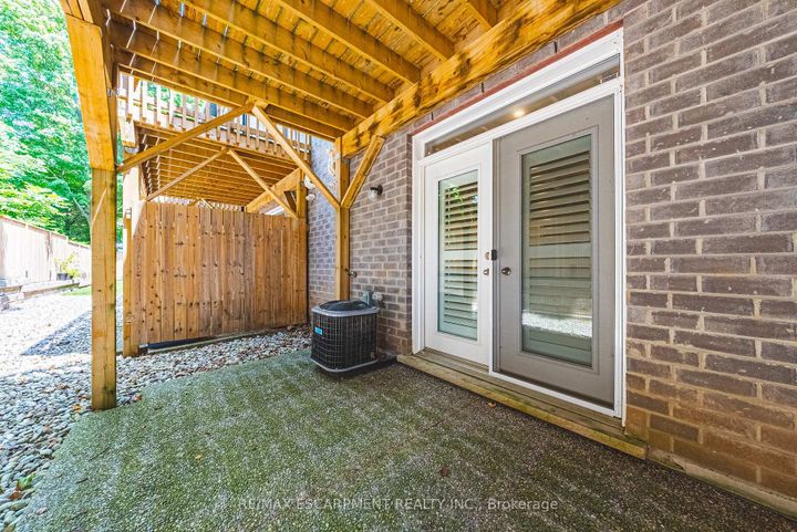 Photo 31 at 6 - 111 Wilson Street E, Ancaster, Hamilton
