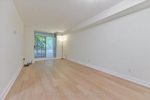 Photo 13 at 206 - 73 King William Crescent, Langstaff, Richmond Hill