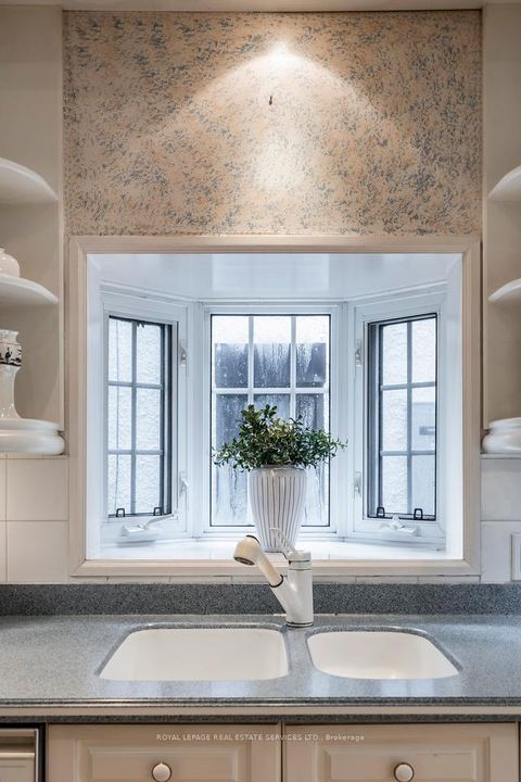 Photo 24 at 18 Queen Marys Drive, Kingsway South, Toronto