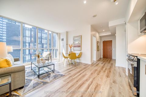 Photo 11 at 706 - 85 Queens Wharf Road, Waterfront Communities C1, Toronto