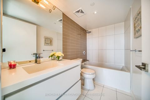 Photo 22 at 706 - 85 Queens Wharf Road, Waterfront Communities C1, Toronto