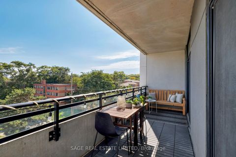 Photo 13 at 408 - 1 Neighbourhood Lane, Queensway, Toronto