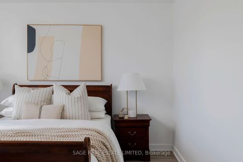 Photo 16 at 408 - 1 Neighbourhood Lane, Queensway, Toronto